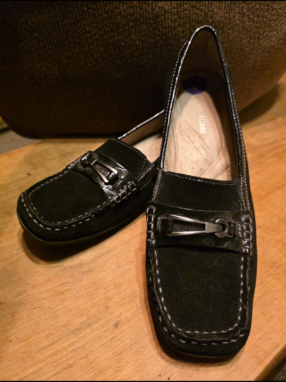 Naturalizer Canova Black Loafer Flats – Velvet Finish with Silver Hardware